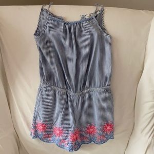 Vineyard Vines jumper worn once!